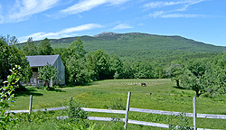 Rural scenery near New Hampshire�s Mt. Monadnock